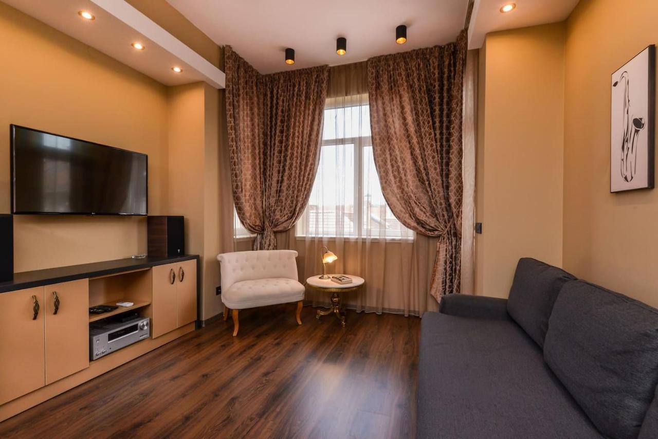 Sofia Dream Apartments - Jazzy Two Bedroom Suite By Flat Mаnager 외부 사진