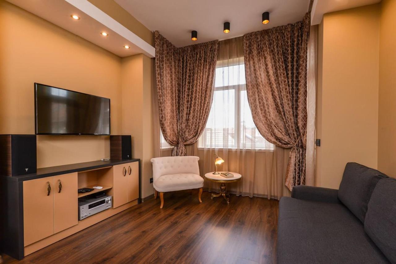 Sofia Dream Apartments - Jazzy Two Bedroom Suite By Flat Mаnager 외부 사진