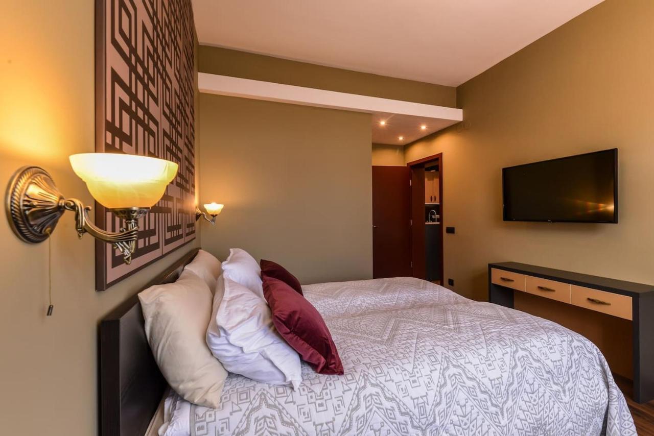 Sofia Dream Apartments - Jazzy Two Bedroom Suite By Flat Mаnager 외부 사진